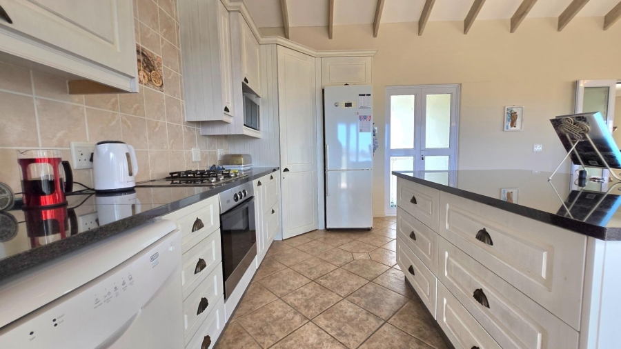 3 Bedroom Property for Sale in Franskraal Western Cape